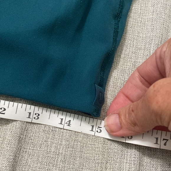 Lululemon Bend This Scoop reversible bra too. L/XL Teal Sleeveless Women's Top - Picture 14 of 15